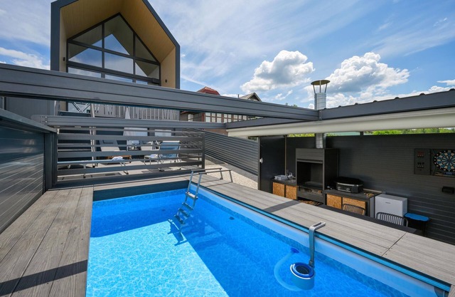 Beautiful home in Seketin with sauna