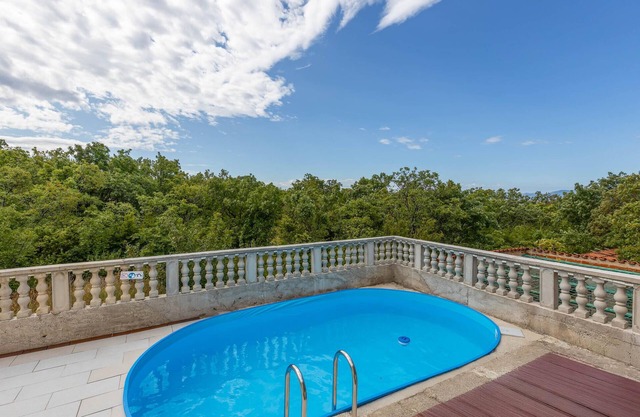 Beautiful home in Smrika with WiFi