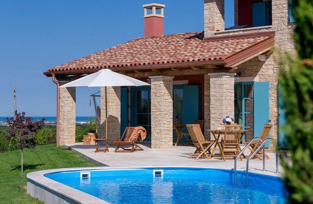 Beautiful home in Umag