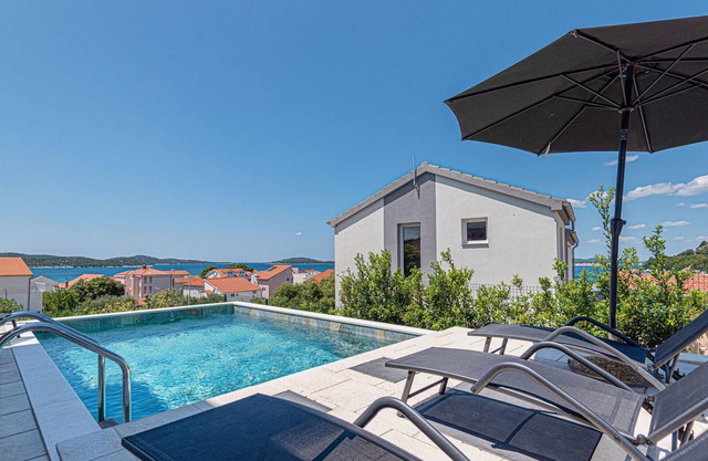 Beautiful home in Zaboric