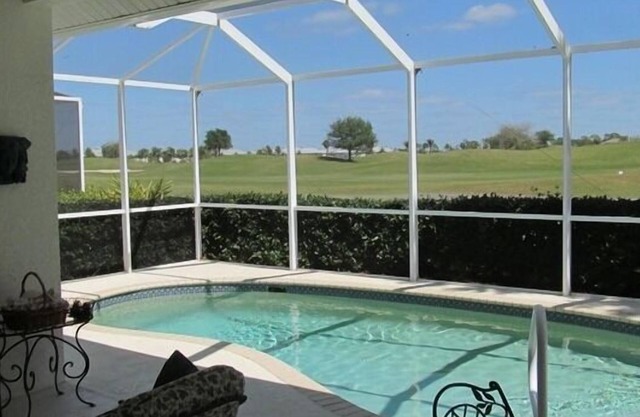 Beautiful Home With Pool On Fairway at Lely Resort