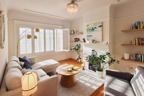 Beautiful Home with Sun Drenched Garden
