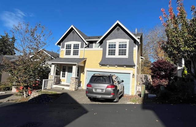 Beautiful House in Lynnwood, Near Light Rail
