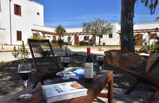Beautiful Ancient Masseria - Tranquil location, large pool & stunning garden