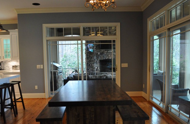 Beautiful lakefront home in The Reserve at Lake Keowee