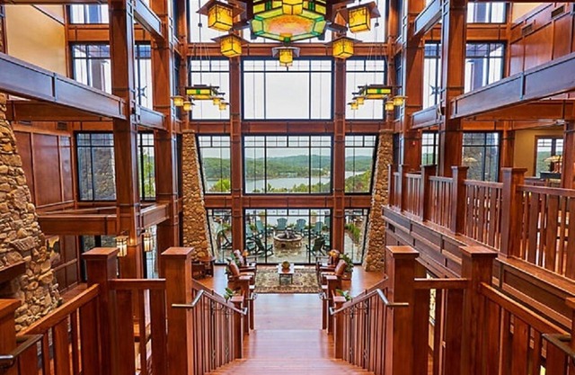 Beautiful Lodge at The Cliffs at Long Creek - Table Rock Lake
