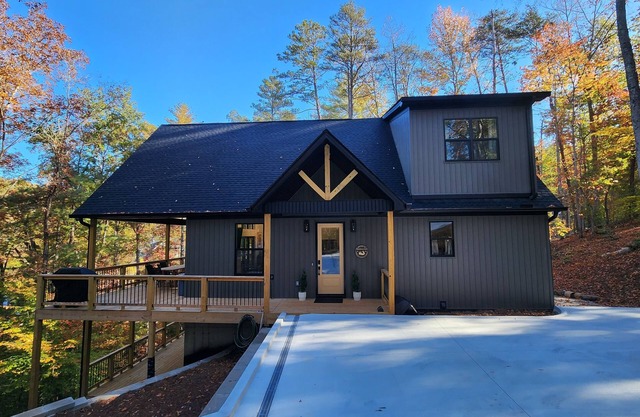 BEAUTIFUL Newly Built Retreat w/Private Marina Boat Slip at Upper Lake Keowee!