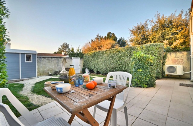 Beautiful private villa for 4 guests with WIFI, TV, terrace and pets allowed