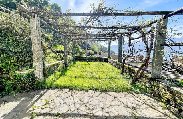 Beautiful private villa for 5 guests with TV, balcony and pets allowed