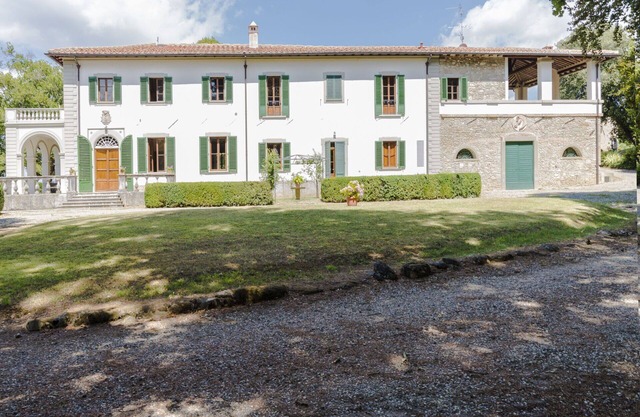Beautiful private villa with private pool, WIFI, TV, terrace, panoramic view and parking