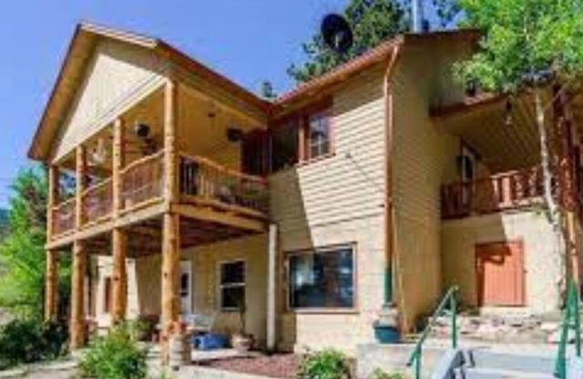Beautiful property with a breathtaking view of river and mountains.