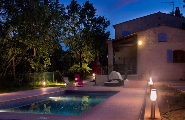 Beautiful Provencal Villa With Heated Pool.