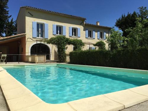 Beautiful Quiet Provençal Farmhouse with Pool