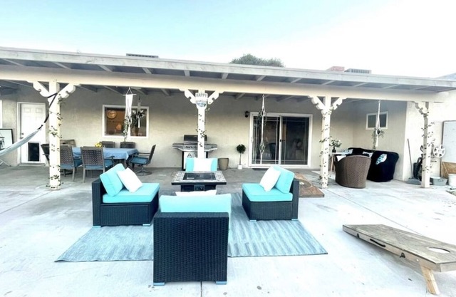 Beautiful Single Story only 4 miles from LV Strip