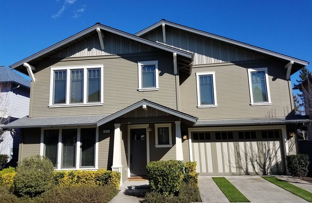 Beautiful Sonoma Wine Country Home by Historic Plaza