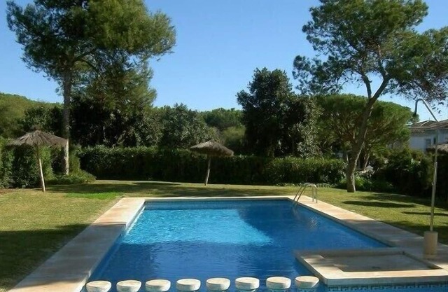 Beautiful spacious ground floor apartment on the Port of Cabopino