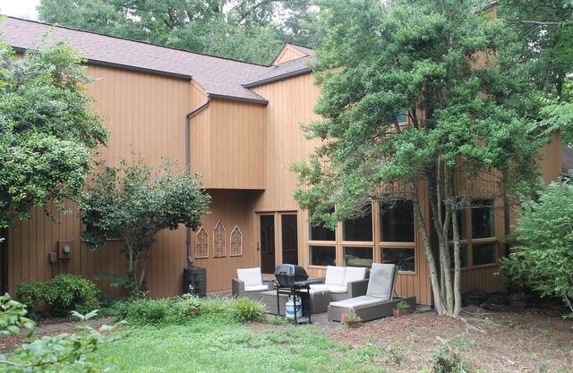 Beautiful, Spacious 5 Bedrm Home!