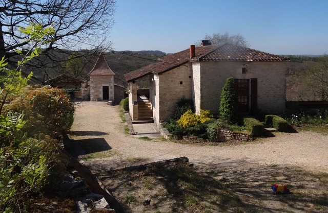 BEAUTIFUL STONE COUNTRY HOUSE