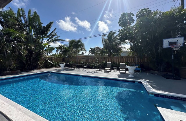 Beautiful Topical Pool Oasis