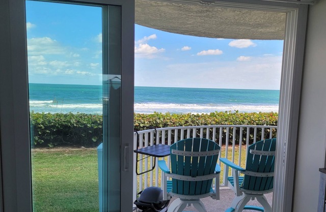 Beautiful ocean view and on the beach.