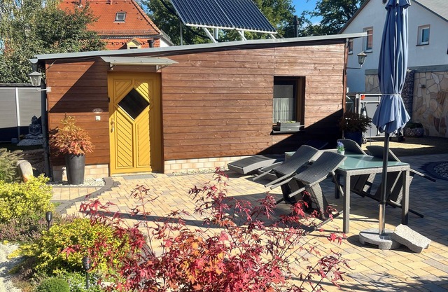 Beautiful vacation home in the immediate vicinity of v. Altkötzschenbroda, parking space at the house