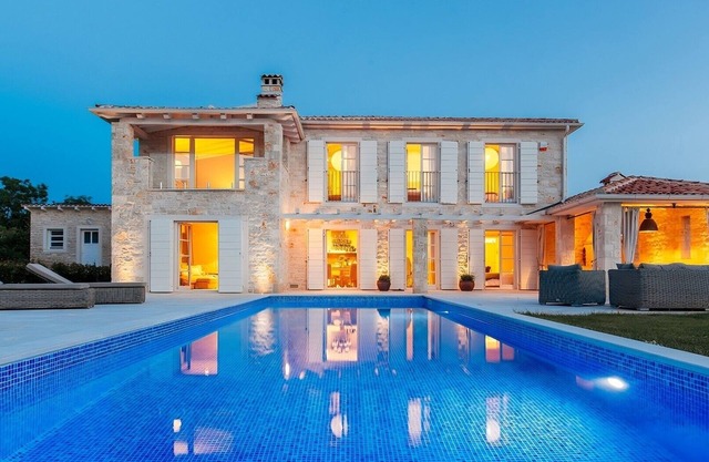 Beautiful Villa Arabela with swimming pool