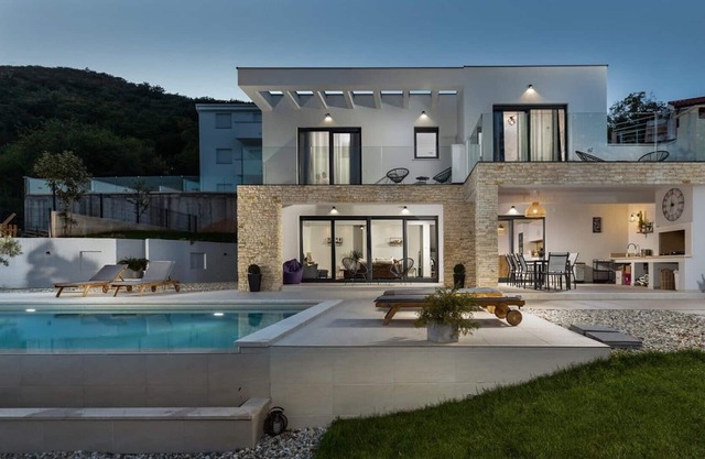 Beautiful Villa Askim Prestige