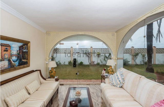 Beautiful Villa, first line beach in Marbella