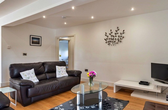 Beautiful villa for 4 people with parking