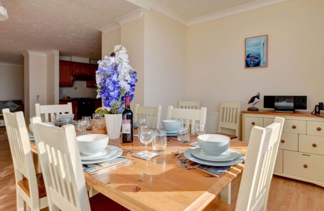 Beautiful villa for 6 people with WIFI, TV, patio and parking