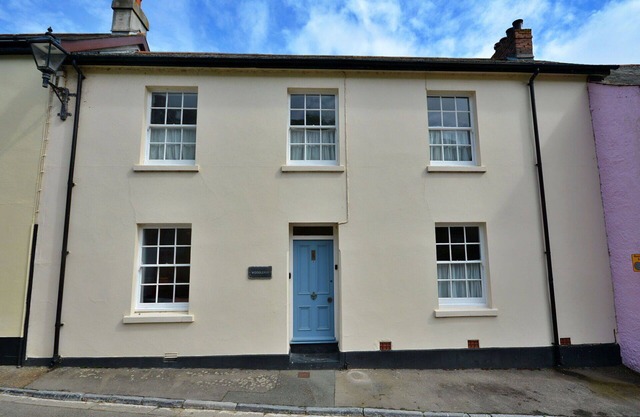 Beautiful villa for 8 guests with WIFI, terrace and pets allowed