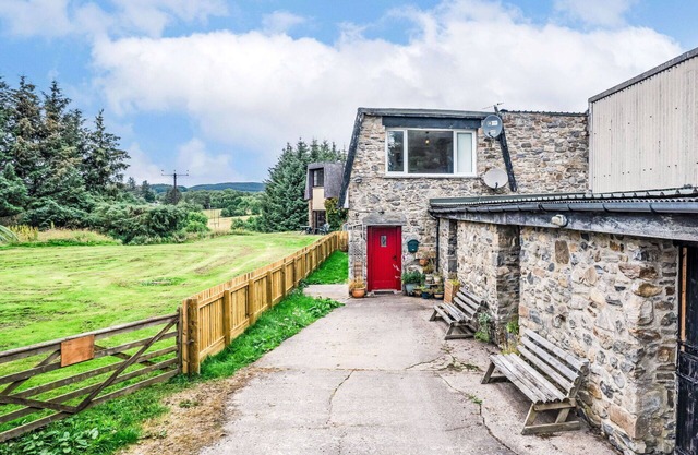 Beautiful villa for 2 people with patio