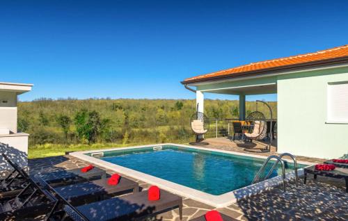 Beautiful villa Petar with pool in Brtonigla