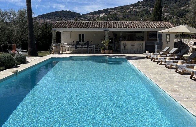 Beautiful Villa set in ancient olive grove with large pool & amazing facilities.