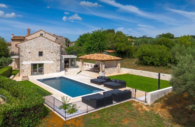 Beautiful Villa Treori with pool in Sv. Lovrec