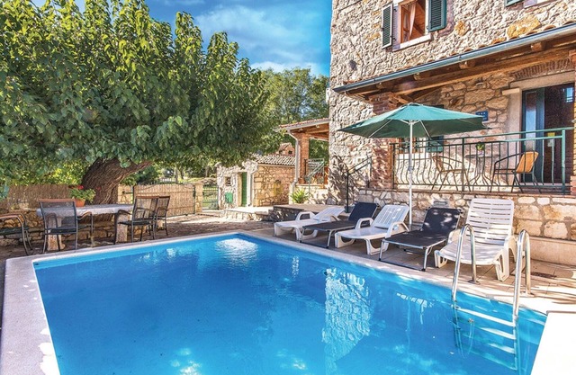 Beautiful villa with pool, sea view, KA, barbecue, WLAN, suitable for families