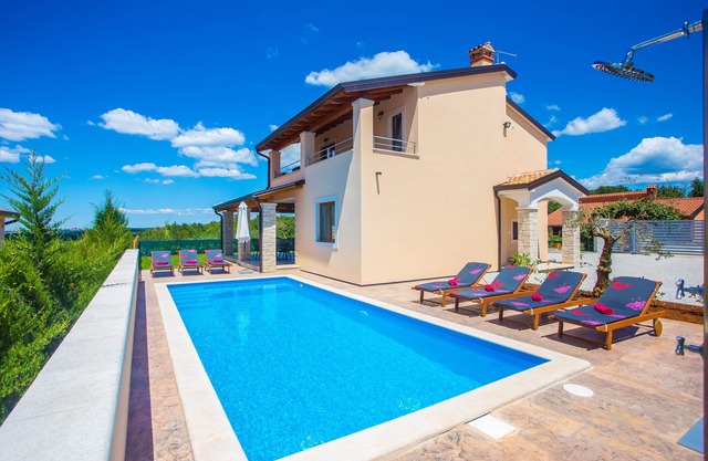 Beautiful villa with swimming pool, SPECTACULAR view, barbecue, free WiFi