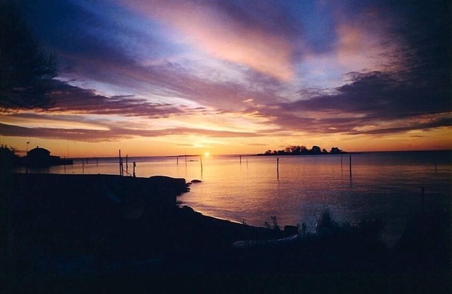 Beautiful Waterfront Beach House for Family Vacations