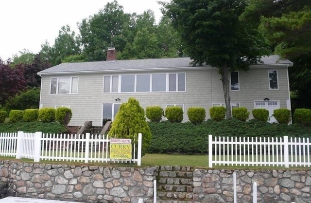 Beautiful Waterfront Home on Winnepesaukee with Dock & Beach.