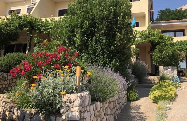 Beautiful Zala apartment with stunning views over Adriatic sea