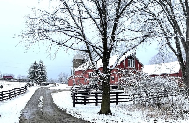 Beautifully restored 1890 barn sleeps 14