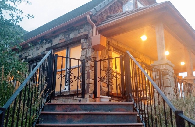 Beautifully Wild Inside & Out. Year-Round Wonderment, Adventure & Peace 21-Z3031