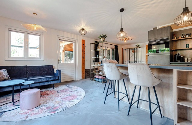 Bed and Beach - Escape to Your Private Oasis in Zandvoort!