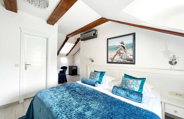 Bed&Breakfast Sorgo Palace - Deluxe Double or Twin Room with City View (Aquamarine)