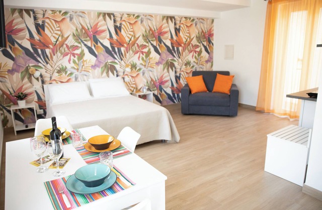 BEIGE APARTAMENT