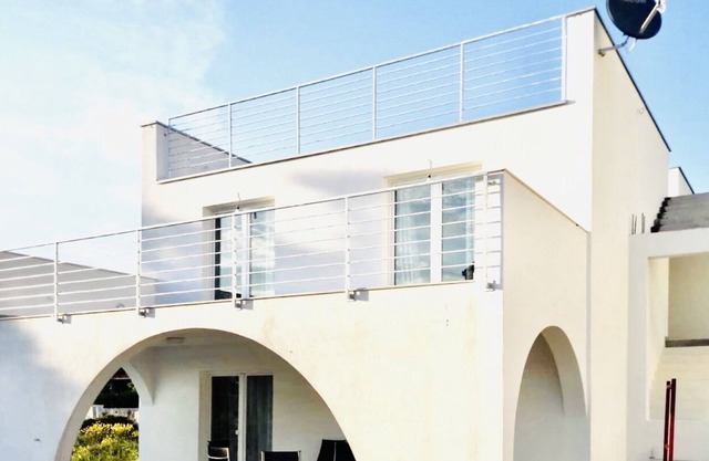 Bella Casa Srima Comfort