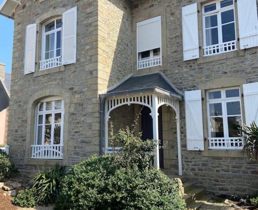 Belle maison pieds dans l'eau, vue mer!