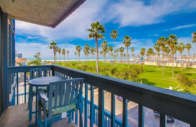 Belmont Patio - Ocean View, Pet Friendly, Patio, & Garage