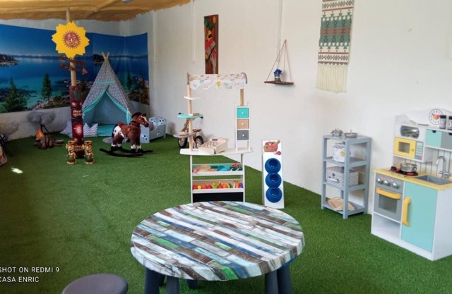 Benasha House with playground room