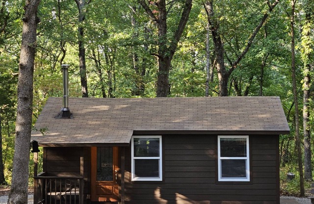 Bennettscape Tiny Cabin by beautiful Bennett Spring State Park Lebanon Missouri